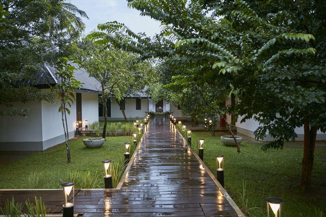 Citrus Waskaduwa Hotel Bentota Buitenkant foto
